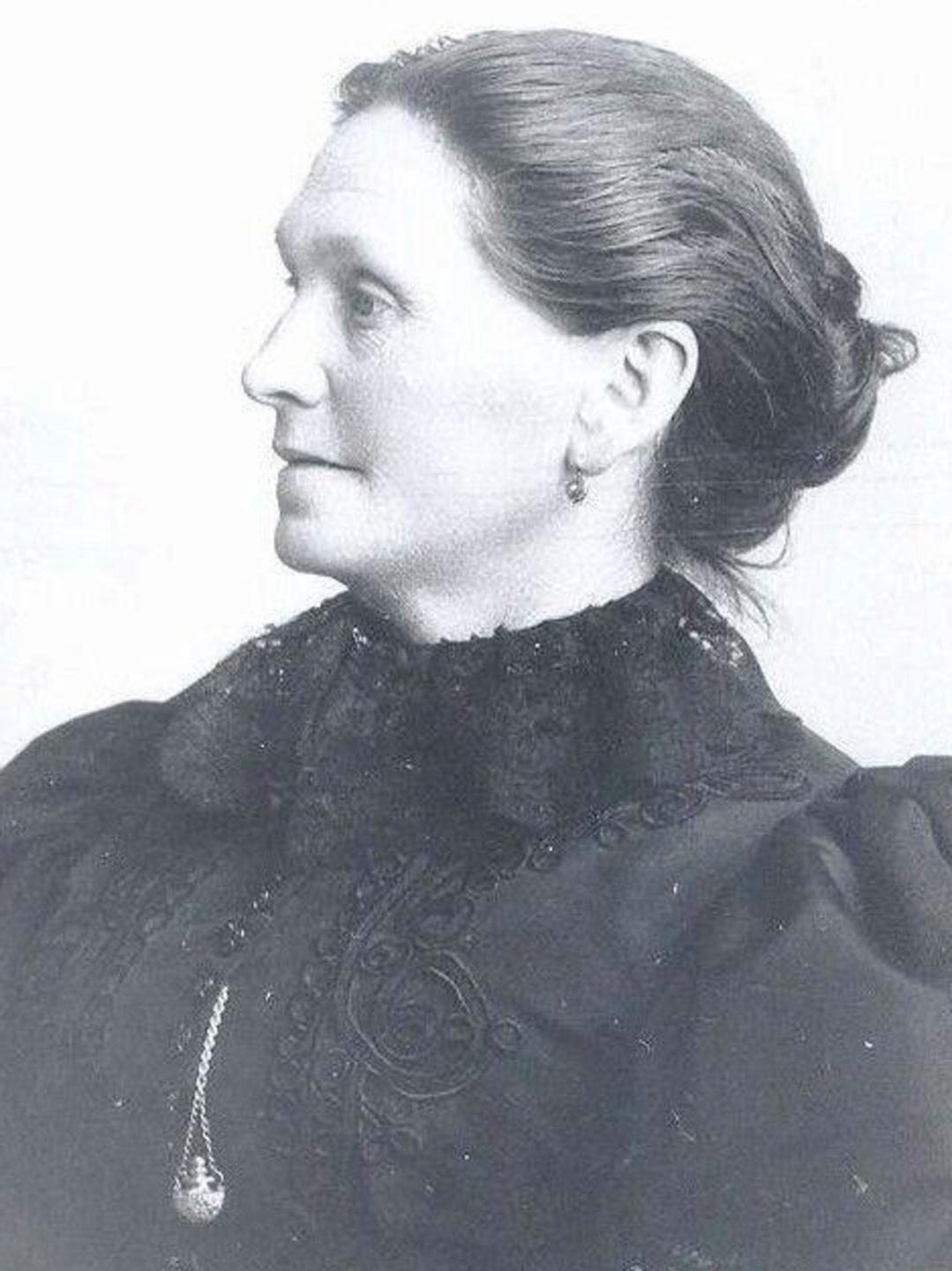 Letitia Newcombe (1843 - 1921) Profile
